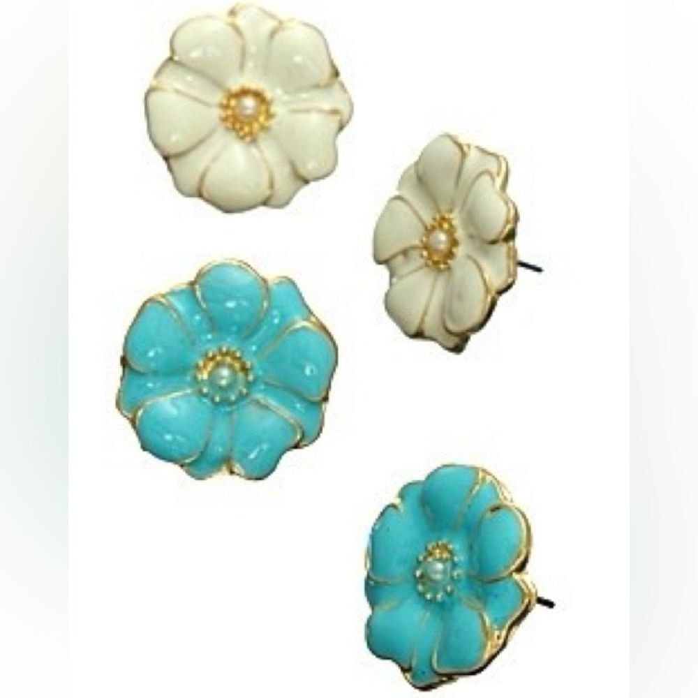 All The Rage Epoxy Daisy Stud Earrings